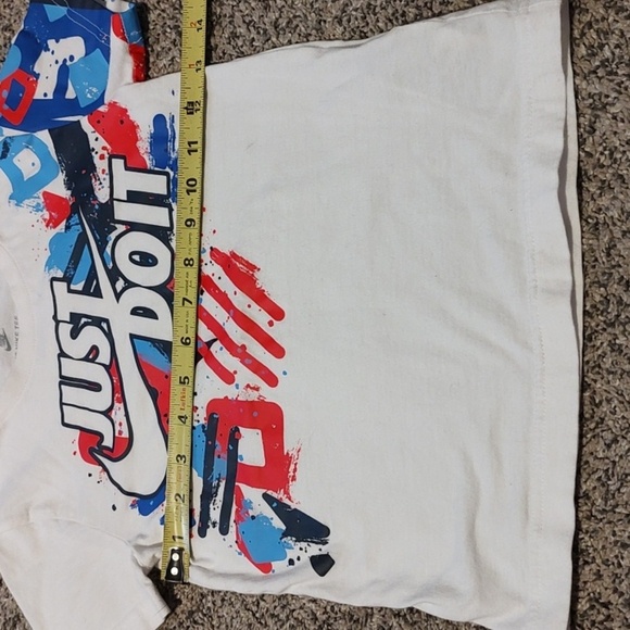 Boys Nike Tee - Picture 7 of 7